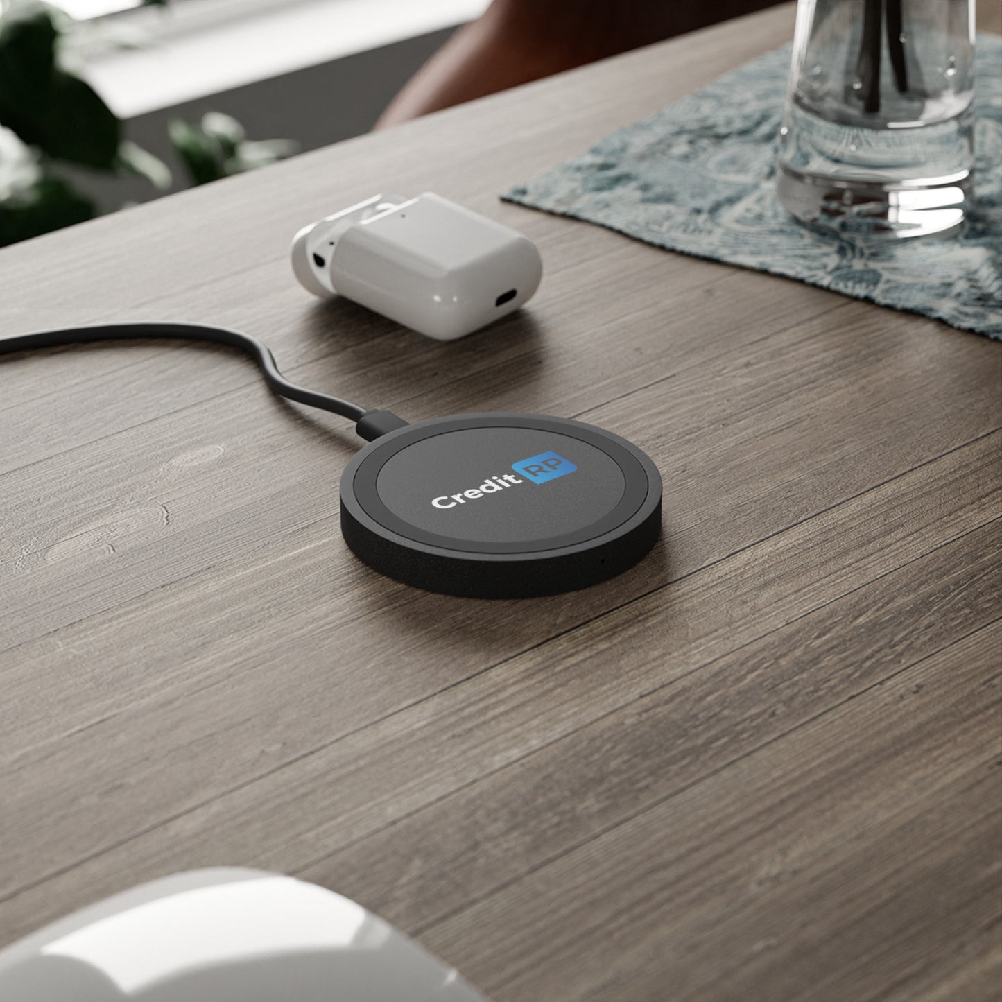 Quake Wireless Charging Pad - Credit RP